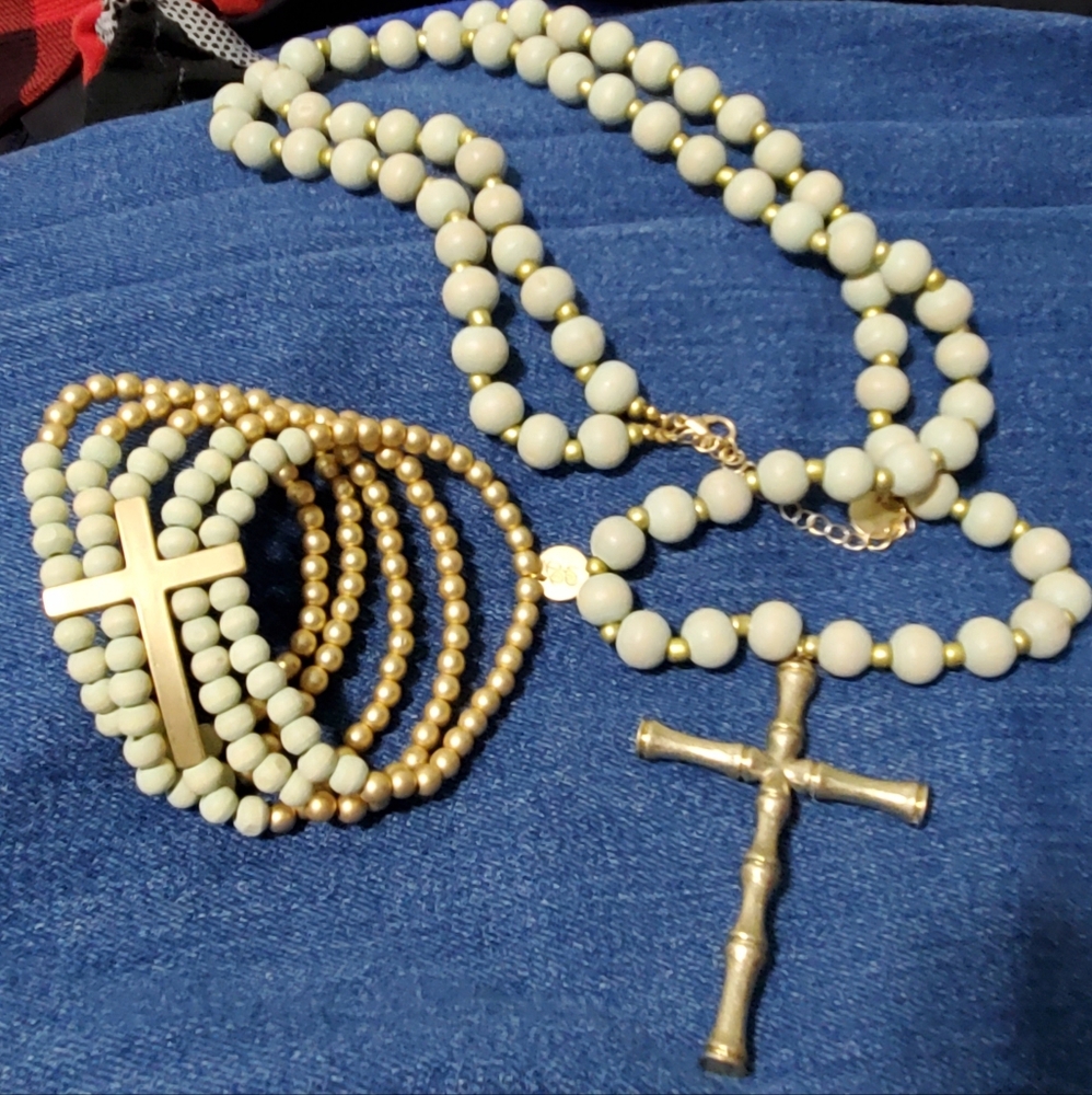 Plunder Gold and Light Green Beaded Cross Necklace